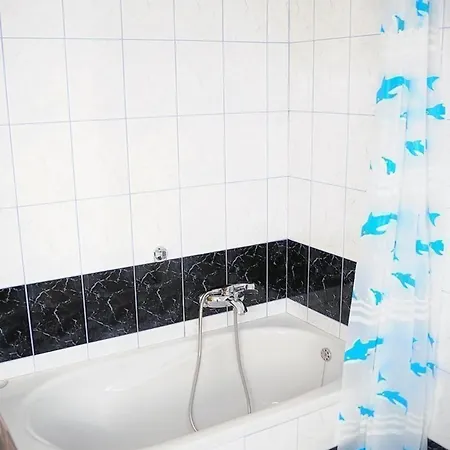 Prázdninový dům Ruhiges Ferienhaus Mit Balkon Und Garten